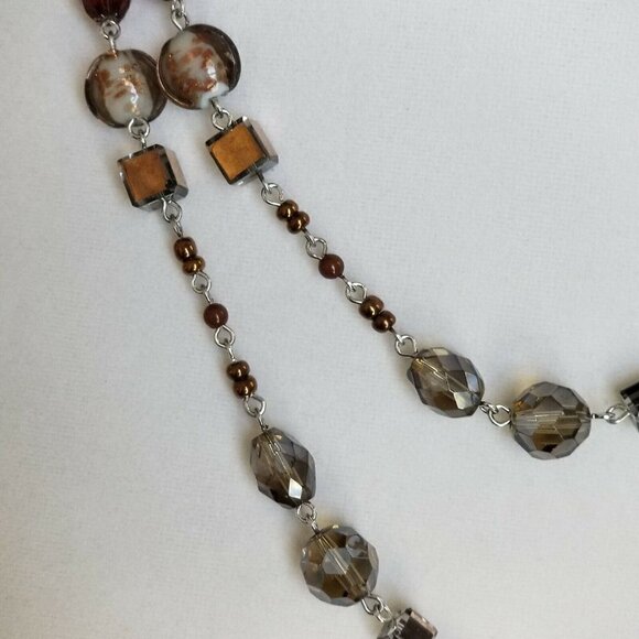 Premier Designs 42" Beaded Necklace Neutrals Silver Tone Signed Long Versatile - Picture 7 of 8